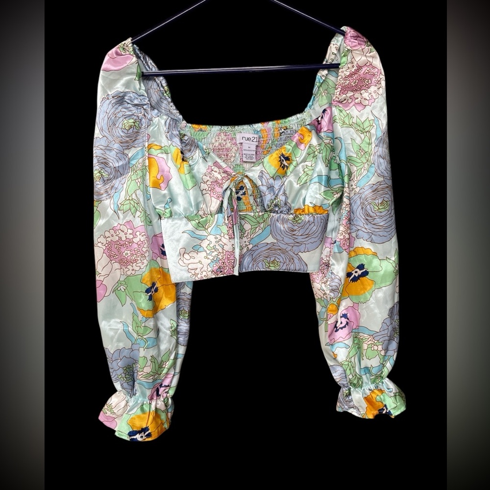 Rue21 Floral Puff Sleeve Crop Top in Pastel Multi